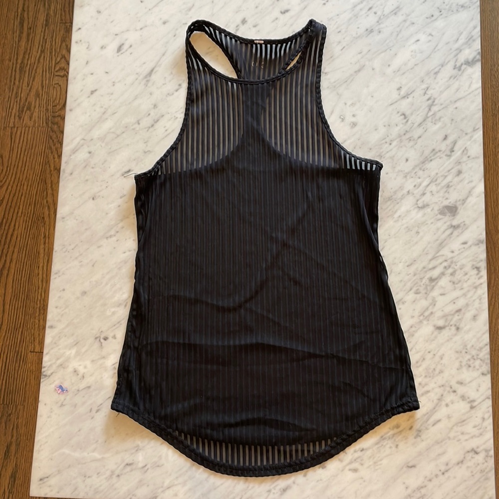 Alo Yoga top